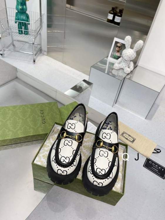 Picture of Gucci Shoes _SKUGuccisz35-39XJ01135879